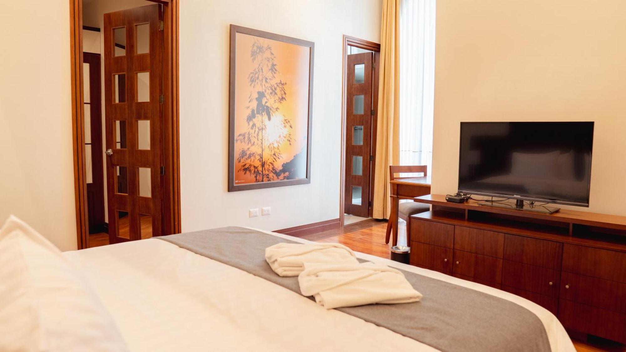 Parc Royale Suites Hotel Cuenca Eksteriør bilde