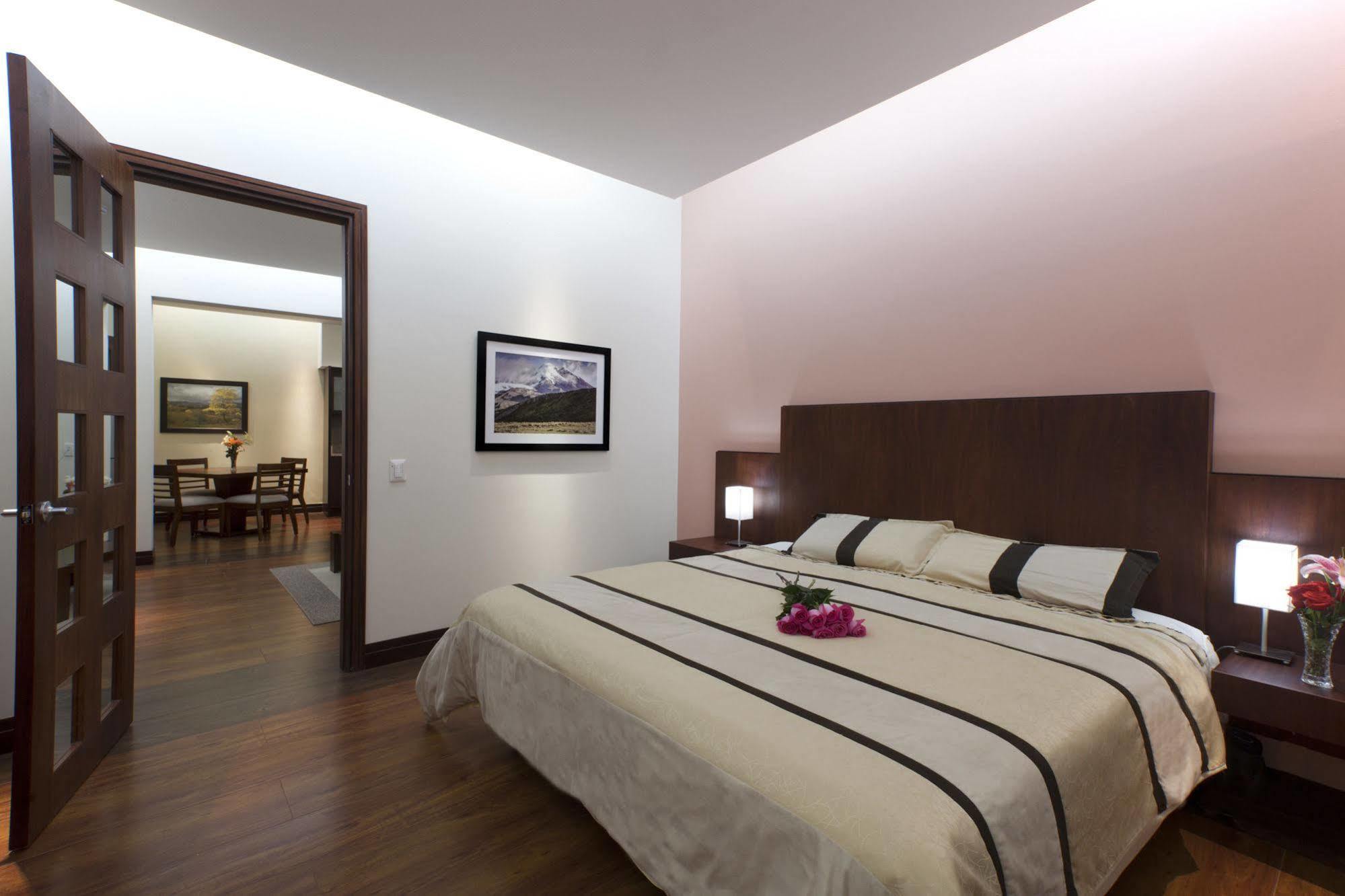 Parc Royale Suites Hotel Cuenca Eksteriør bilde